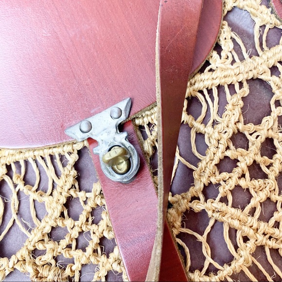Vintage | 70's Boho Macrame Leather Bag - Picture 2 of 9